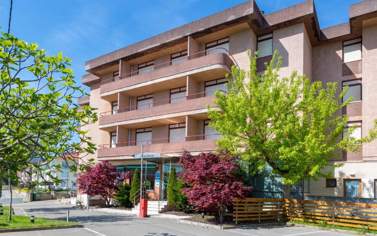 Apartamentos Los Arces Isla Exterior foto