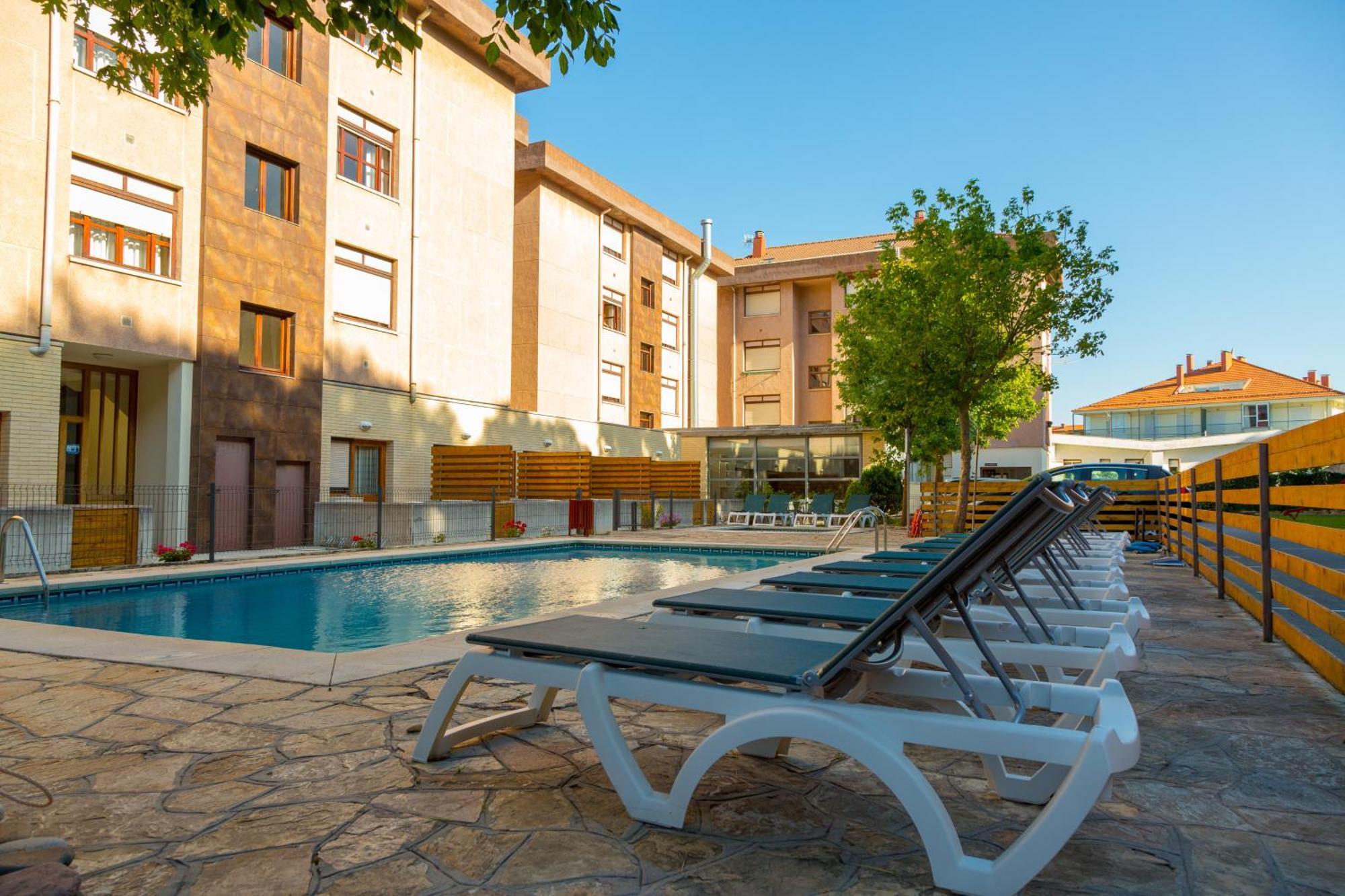Apartamentos Los Arces Isla Exterior foto