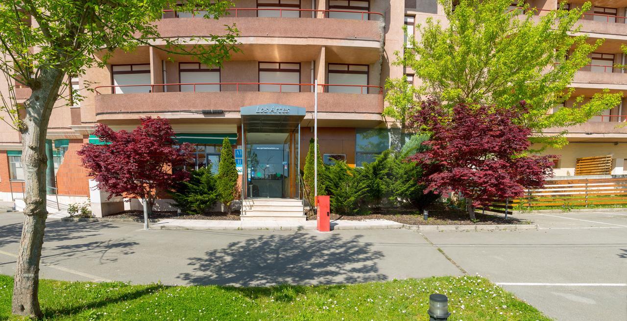 Apartamentos Los Arces Isla Exterior foto