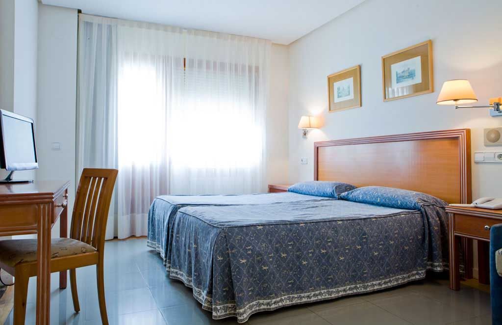 Apartamentos Los Arces Isla Exterior foto